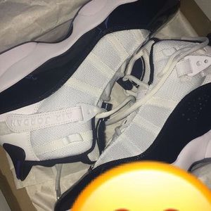 Meet your Posher, Nell